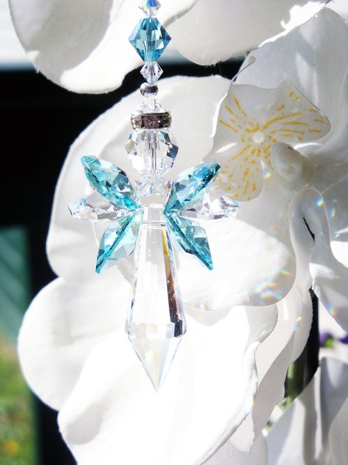 Angel Car Charm – Guardian Crystal Suncatcher for Rearview Mirror, Memorial Gift & Car Accessory