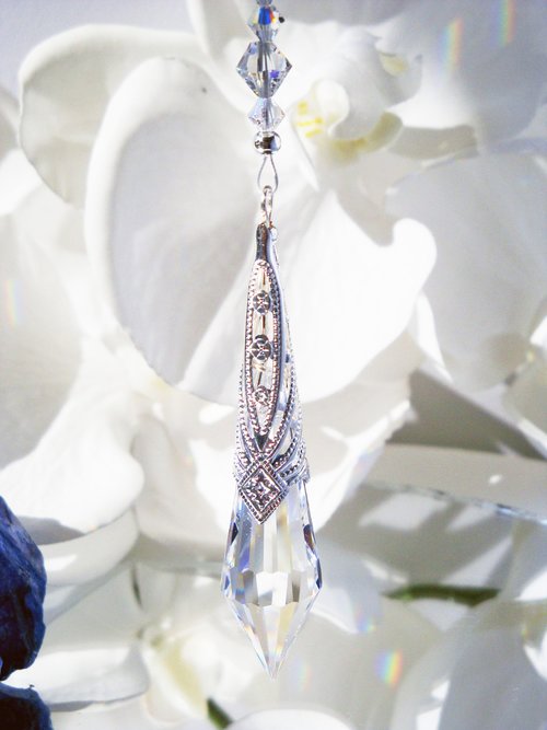 Crystal Rearview Mirror Charm – Sparkling Suncatcher Car Decor Accessory - Car Mirror Hanger
