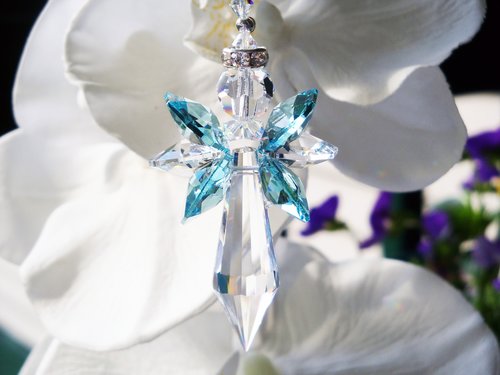 Angel Car Charm – Guardian Crystal Suncatcher for Rearview Mirror, Memorial Gift & Car Accessory