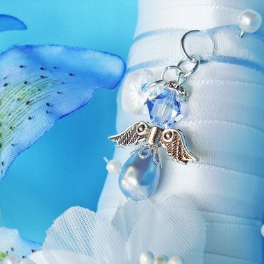 Something Blue Wedding Keepsake Bouquet Charm,Gift for Daughter on Wed –  YMCJEWELRY