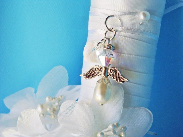angel bouquet charm